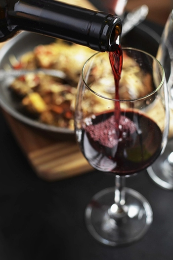 Vino aromatizzato al cioccolato fondente
