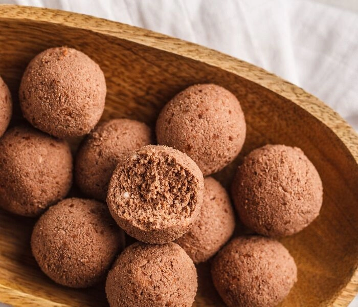 palline proteiche alla nocciola con cacao