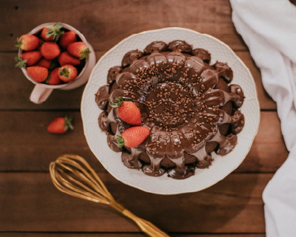 torta al cioccolato con fragole